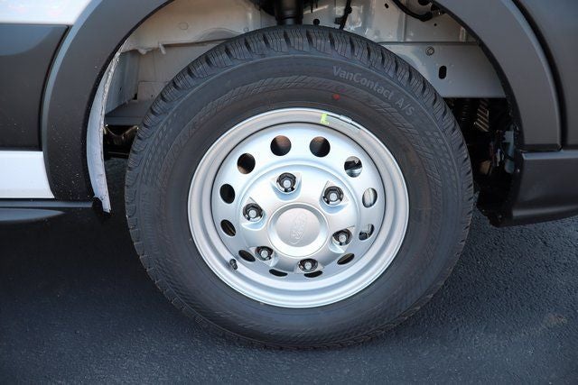 2025 Ford Transit-250 LR