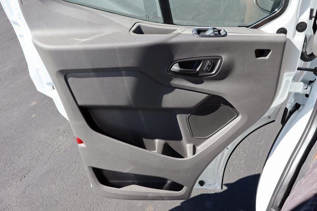 2025 Ford Transit-250 LR