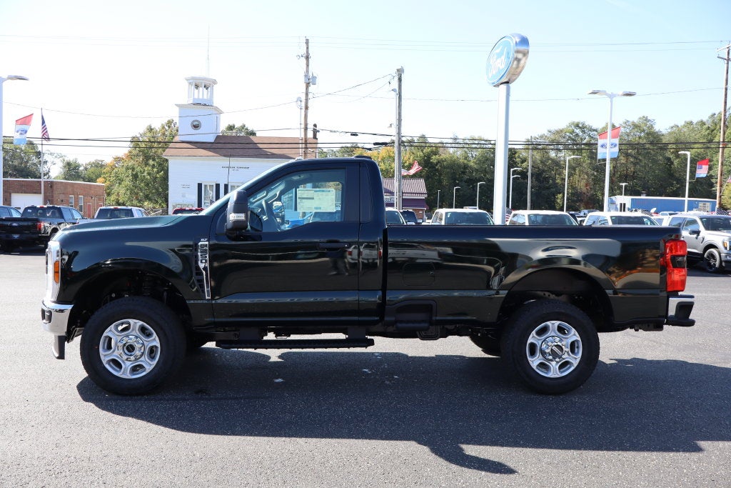 2027 Ford F-250SD XLT