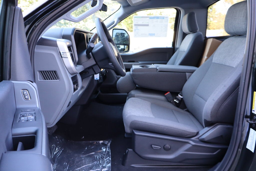 2027 Ford F-250SD XLT