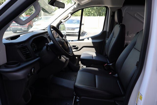 2025 Ford Transit-150 LR