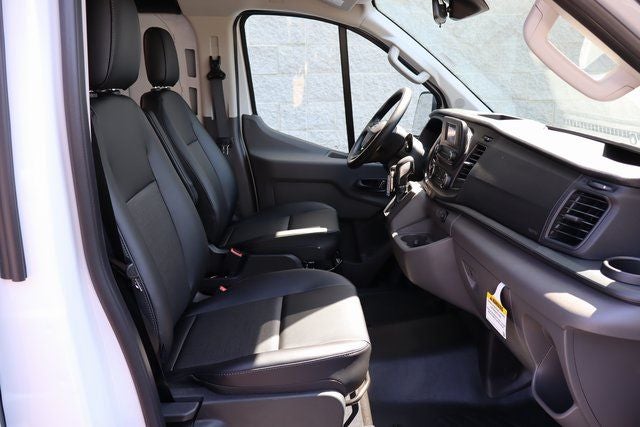 2025 Ford Transit-150 LR