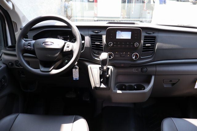 2025 Ford Transit-150 LR