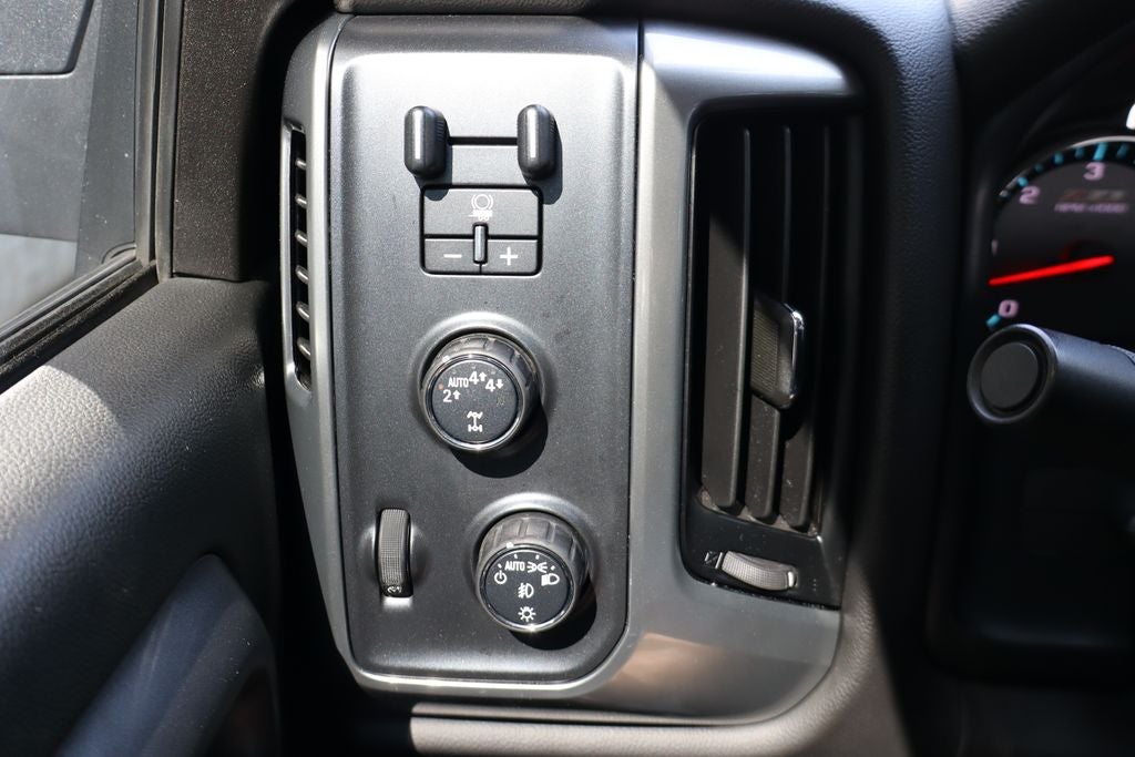 2017 Chevrolet Silverado 1500 LT LT2