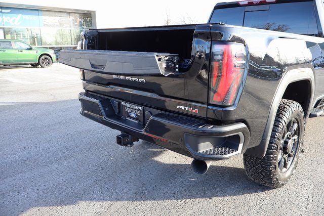 2025 GMC Sierra 2500HD AT4