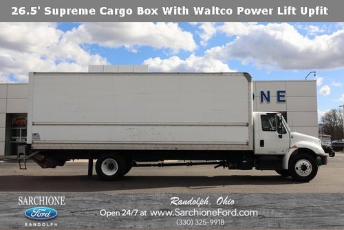 2019 International 4300 DRW w/Cargo Box
