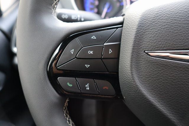 2025 Chrysler Pacifica Limited S