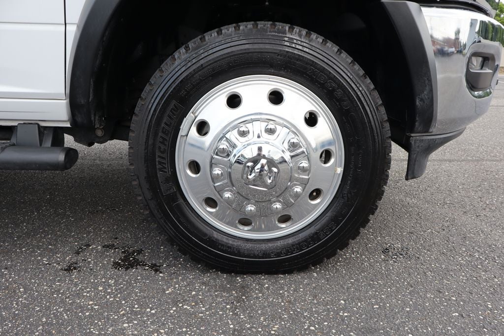 2025 RAM 4500HD Tradesman DRW w/9' EBY Aluminum Flat Bed