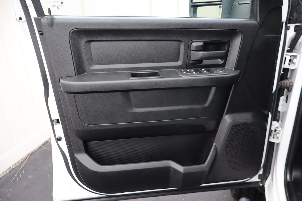 2025 RAM 4500HD Tradesman DRW w/9' EBY Aluminum Flat Bed