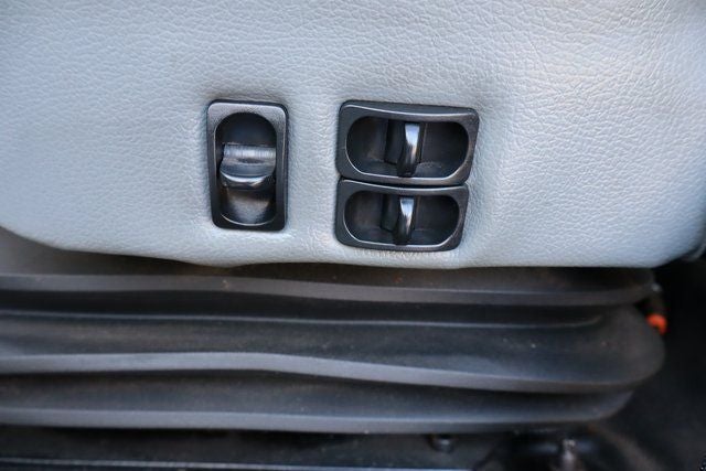 2011 Ford F-750SD XL DRW w/24' Supreme Flat Body