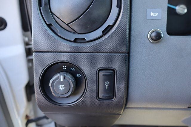 2011 Ford F-750SD XL DRW w/24' Supreme Flat Body