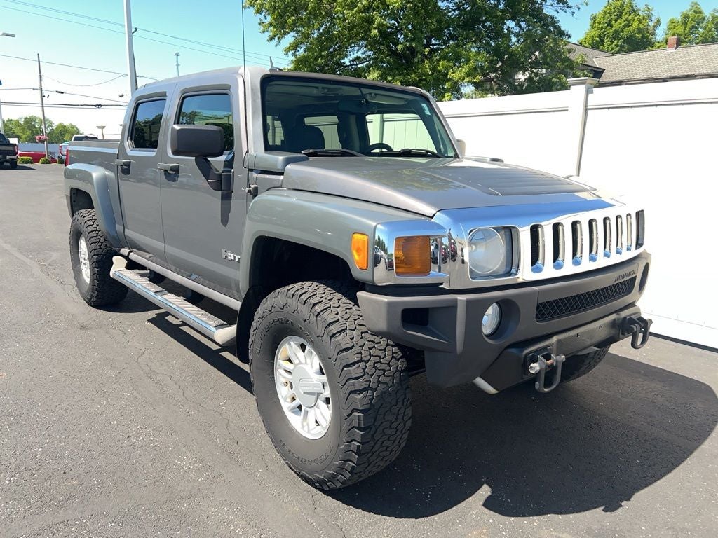 2009 Hummer H3T Base