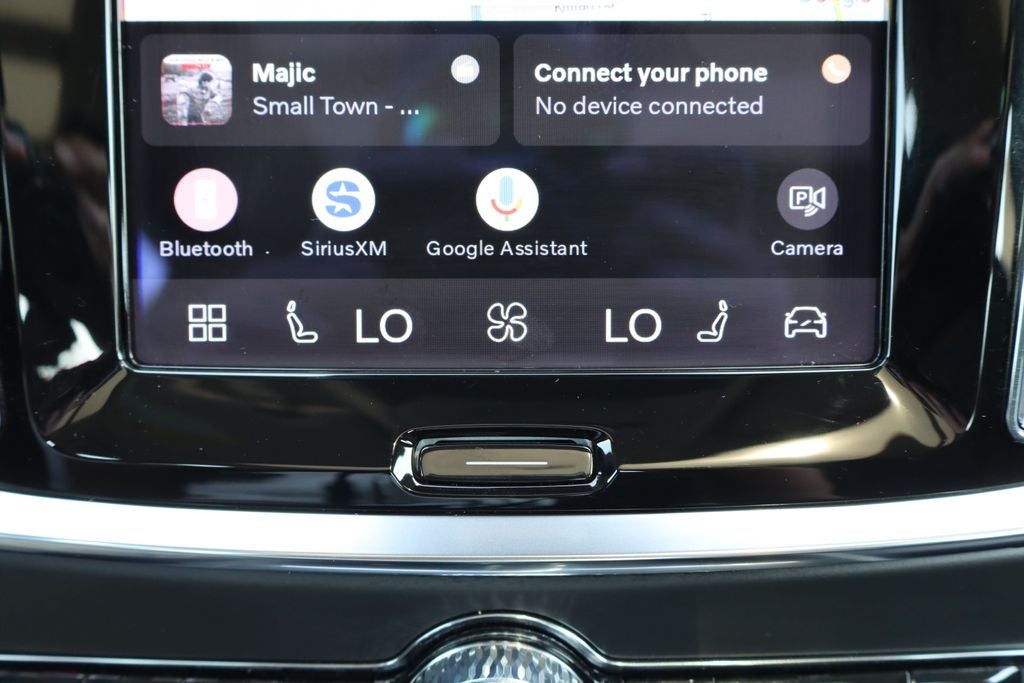 2024 Volvo S60 B5 Core Dark Theme