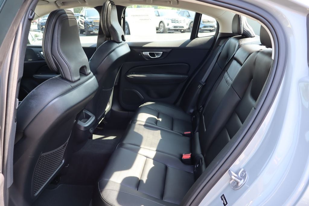2024 Volvo S60 B5 Core Dark Theme