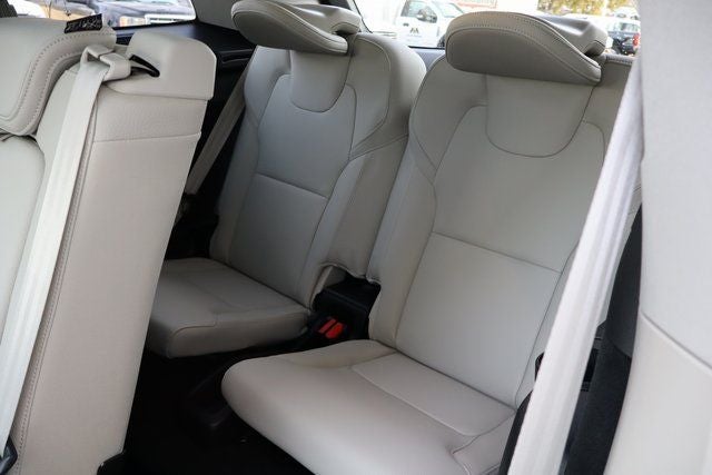 2025 Volvo XC90 B6 Plus 7-Seater