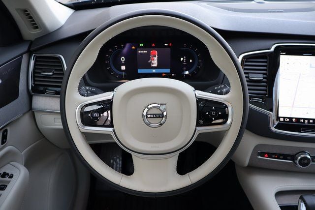 2025 Volvo XC90 B6 Plus 7-Seater