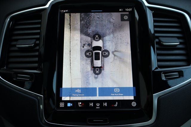 2025 Volvo XC90 B6 Plus 7-Seater
