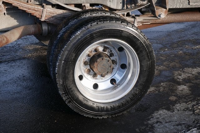 2013 Ford F-550SD XLT DRW w/Flatbed Body