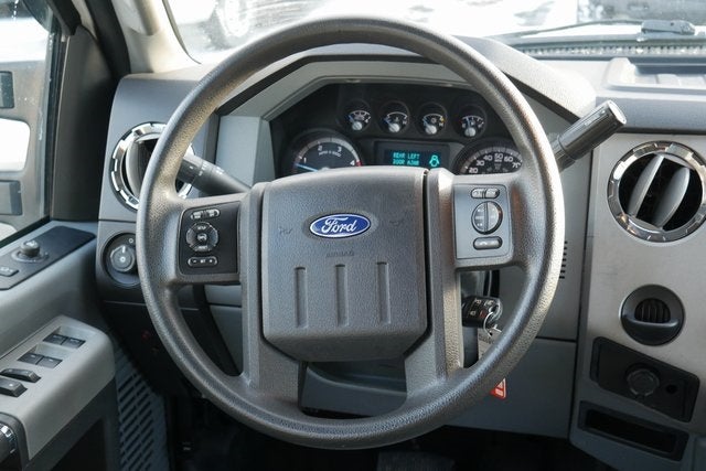 2013 Ford F-550SD XLT DRW w/Flatbed Body