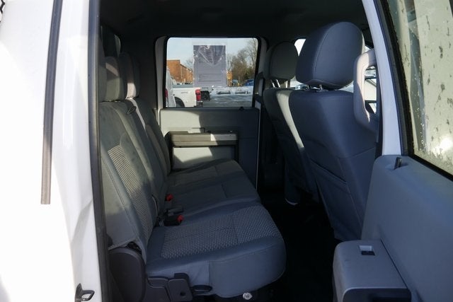 2013 Ford F-550SD XLT DRW w/Flatbed Body