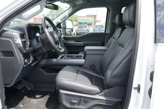 2026 Ford F-550SD Lariat DRW