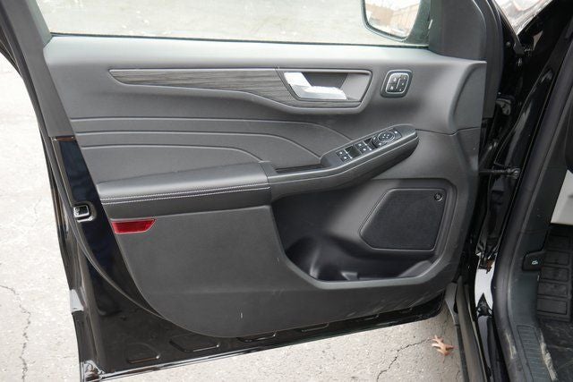 2026 Ford Escape Platinum