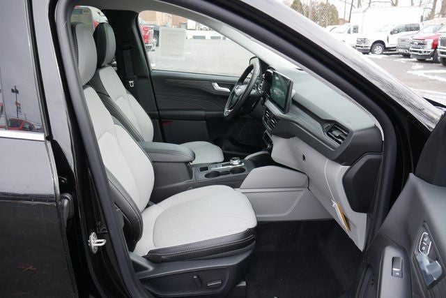 2026 Ford Escape Platinum