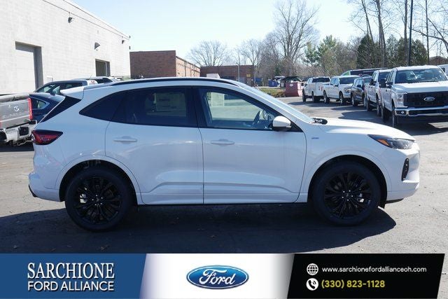 2026 Ford Escape ST-Line Elite