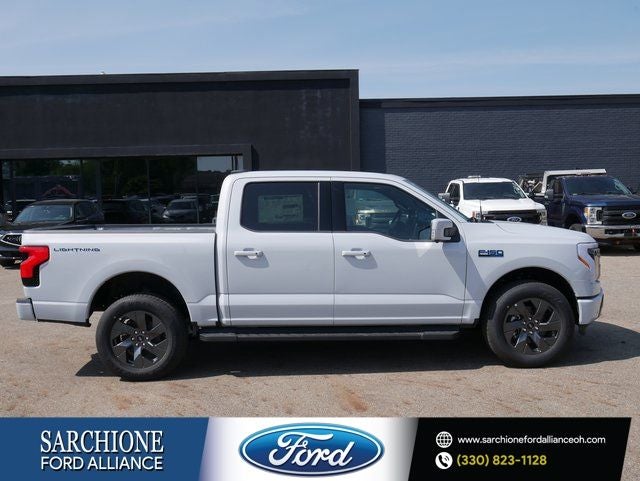2025 Ford F-150 Lightning Lariat