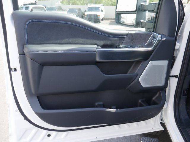 2025 Ford F-350SD Platinum