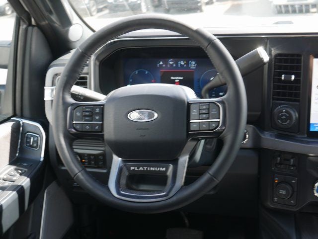 2025 Ford F-350SD Platinum