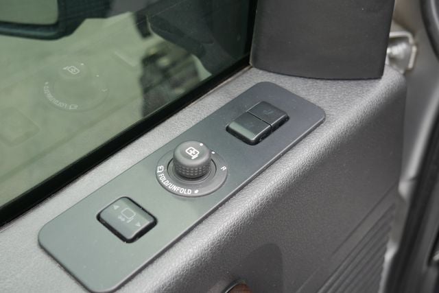 2016 Ford F-350SD Platinum w/Flatbed