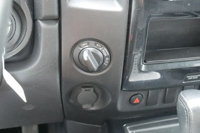 2015 Nissan Titan SV