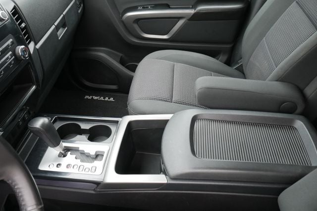 2015 Nissan Titan SV