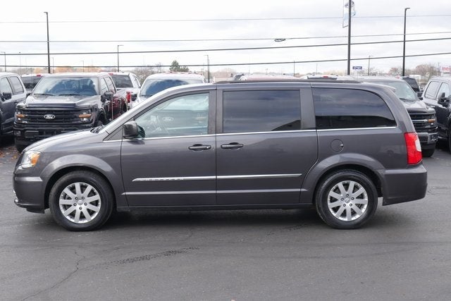 2015 Chrysler Town & Country Touring