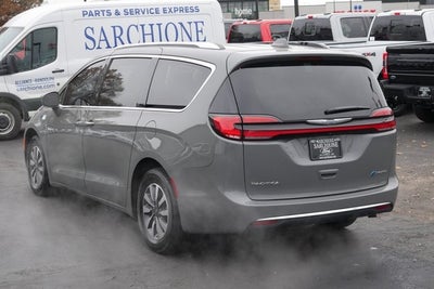 2021 Chrysler Pacifica Hybrid Touring L