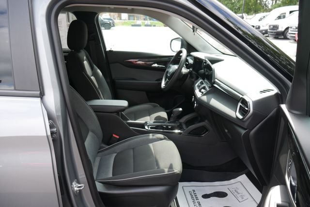 2025 Chevrolet TrailBlazer LS