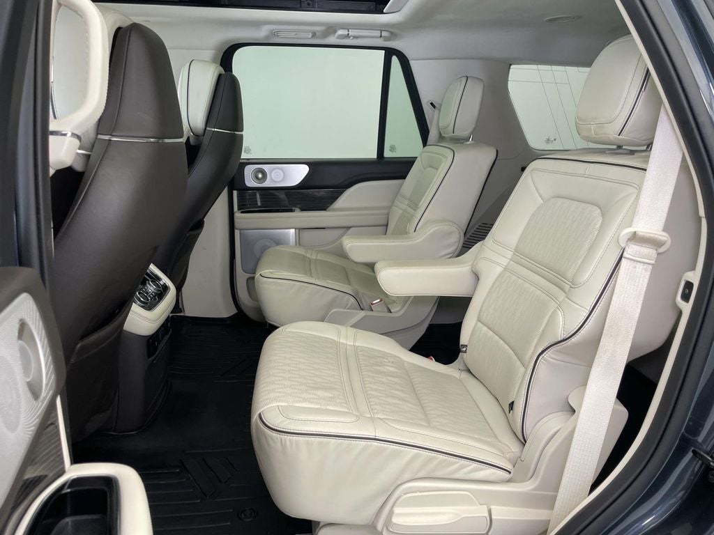 2021 Lincoln Navigator Black Label