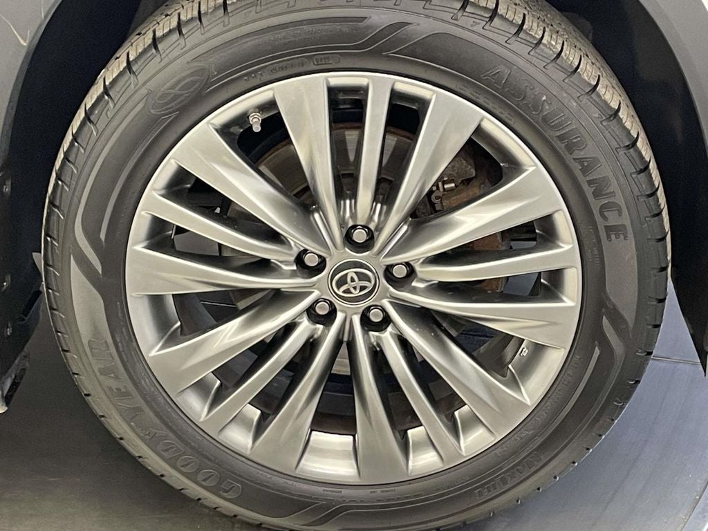 2024 Toyota Highlander Platinum