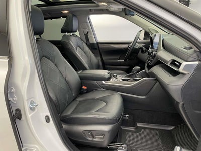 2024 Toyota Highlander Platinum