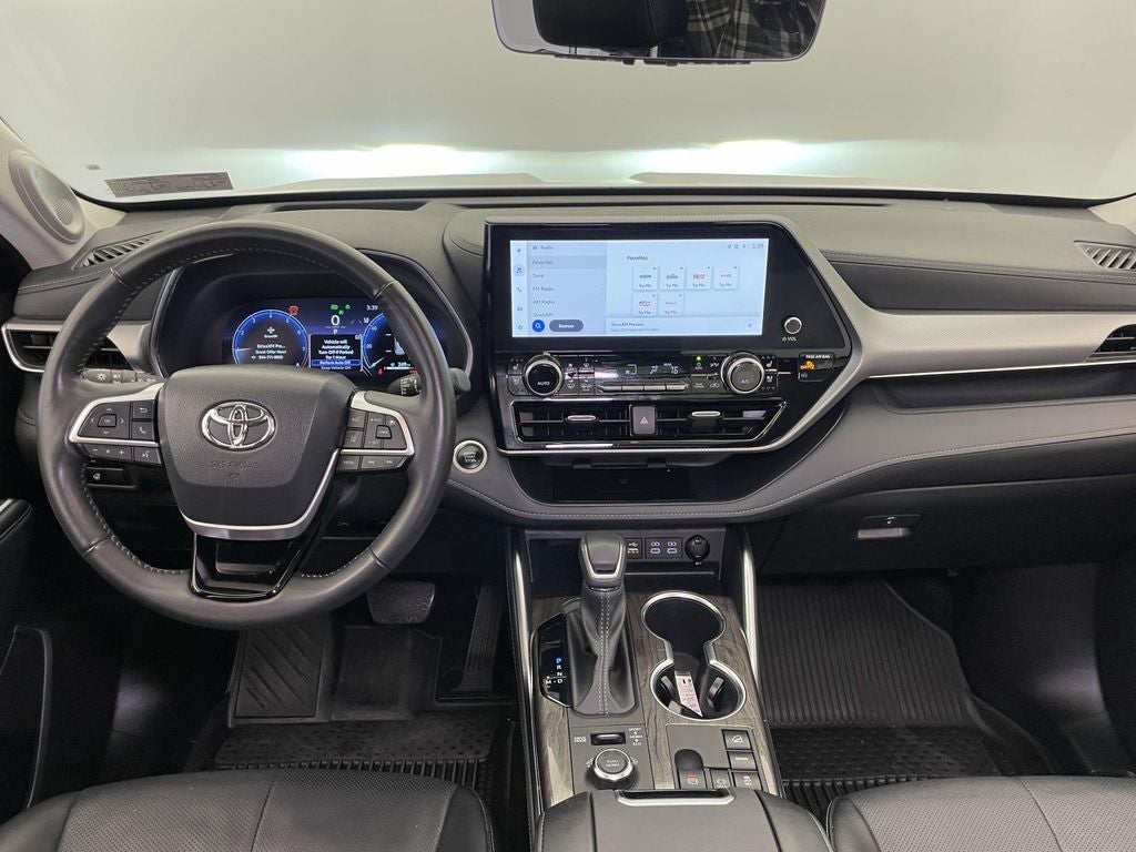 2024 Toyota Highlander Platinum