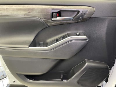 2024 Toyota Highlander Platinum
