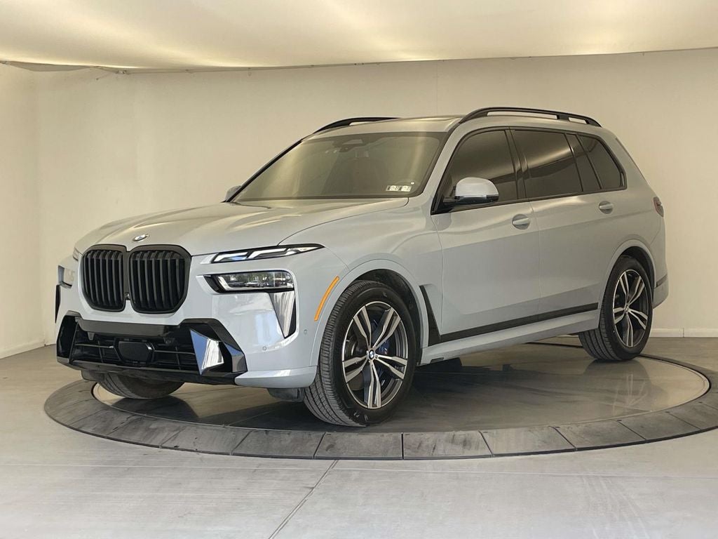 2023 BMW X7