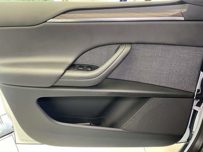 2025 Tesla Model X Base
