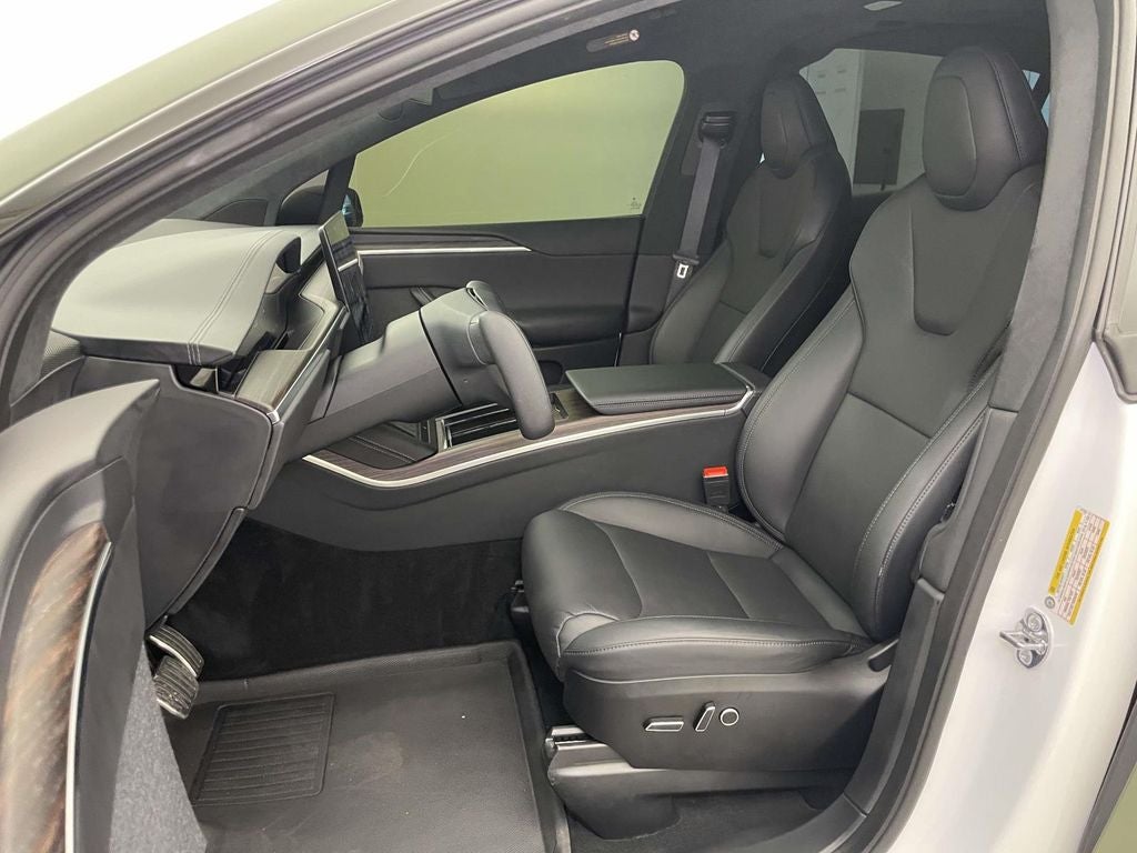 2025 Tesla Model X Base