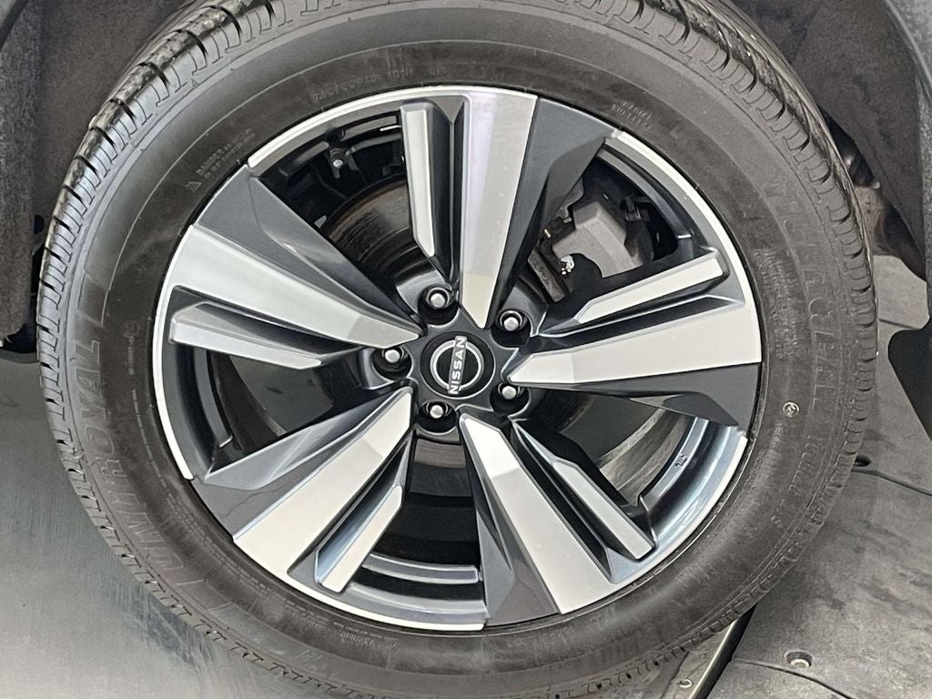 2022 Nissan Rogue SL