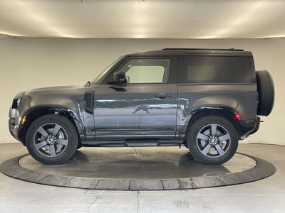 2025 Land Rover Defender 90 X-Dynamic SE