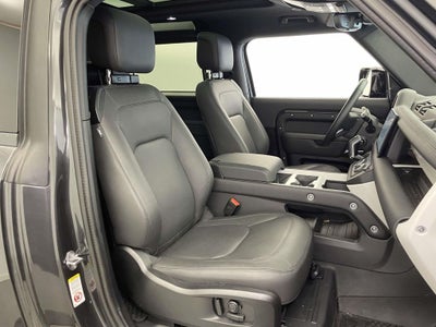 2025 Land Rover Defender 90 X-Dynamic SE