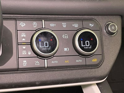 2025 Land Rover Defender 90 X-Dynamic SE