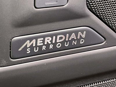 2025 Land Rover Defender 90 X-Dynamic SE